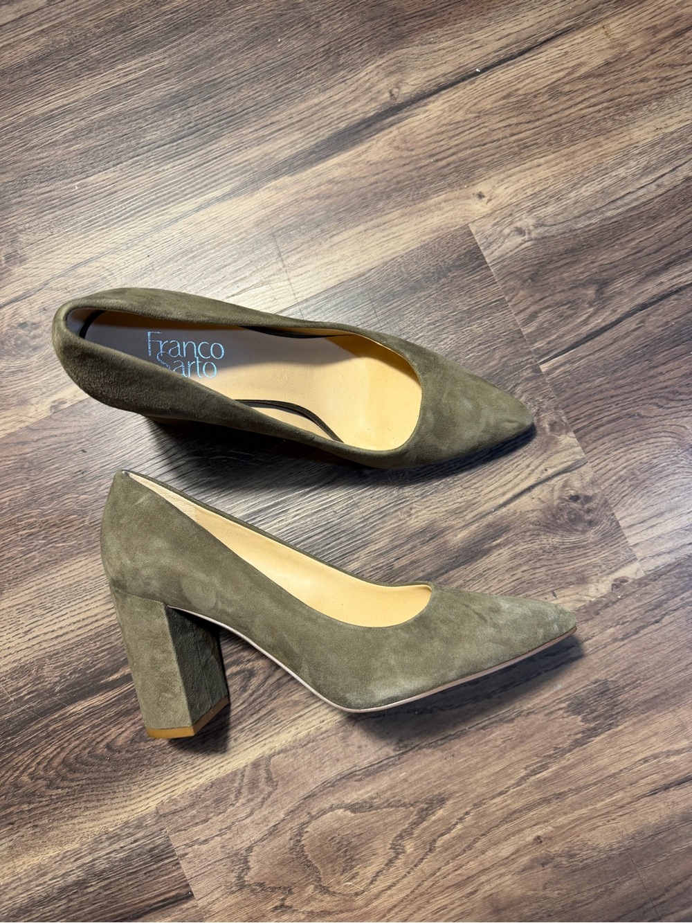 Franco Sarto Heels Womens 8.5 M Palma Pointed Pumps Casual Green Leather Slip On